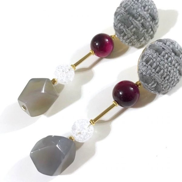 画像4: ツイードと天然石のイヤリング☆グレー（ピアス可） (4)