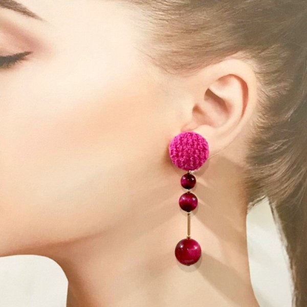 画像2: ツイードと天然石のスティックピアス☆フーシャピンク(イヤリング可) (2)