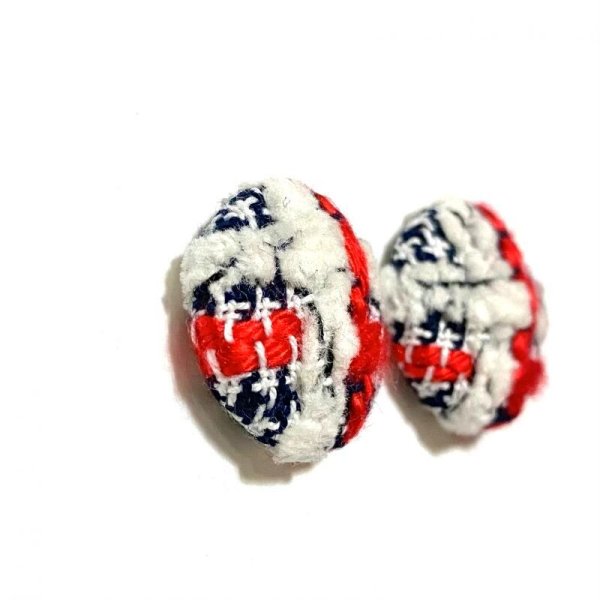 画像4: ツイードの1粒耳飾り　千鳥チェック（イヤリング・ピアス可） (4)