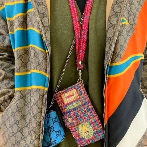 画像8: ピンクベージュのネックストラップ（フォンタブ付） (8)